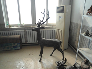 铸铜小鹿